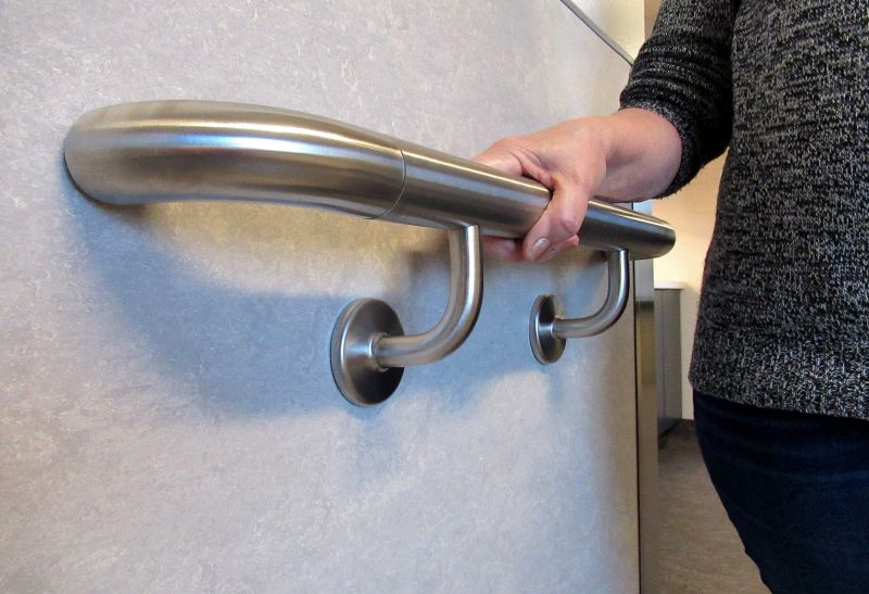 Senior Grab Bars Installation
